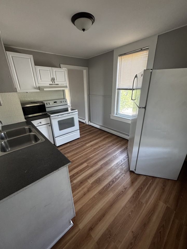 94 Vinton St #2ndFL - Photo 7 of 13