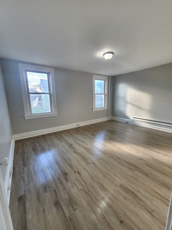 130 Brown St #2 - Photo 5 of 9