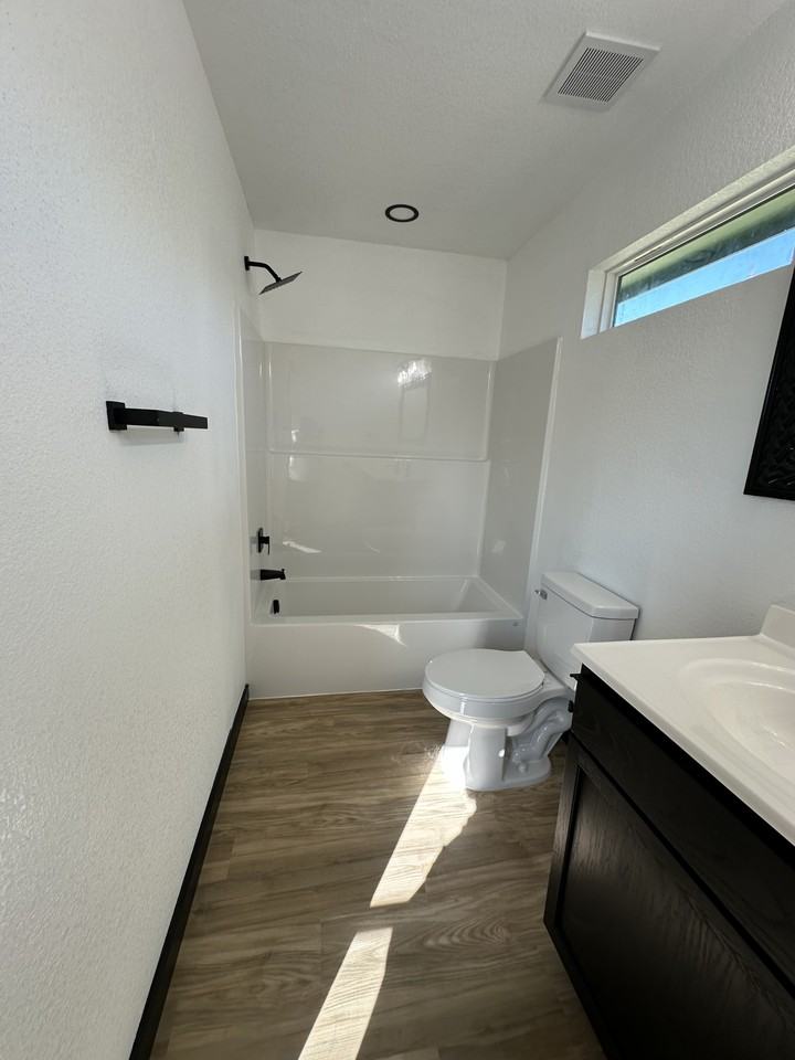 105 Pullen St #A - Photo 2 of 14