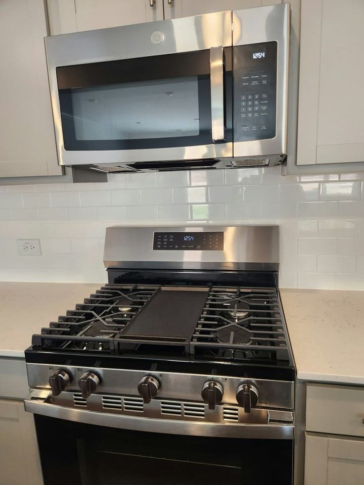 545 Giovanni Drive - Photo 4 of 19