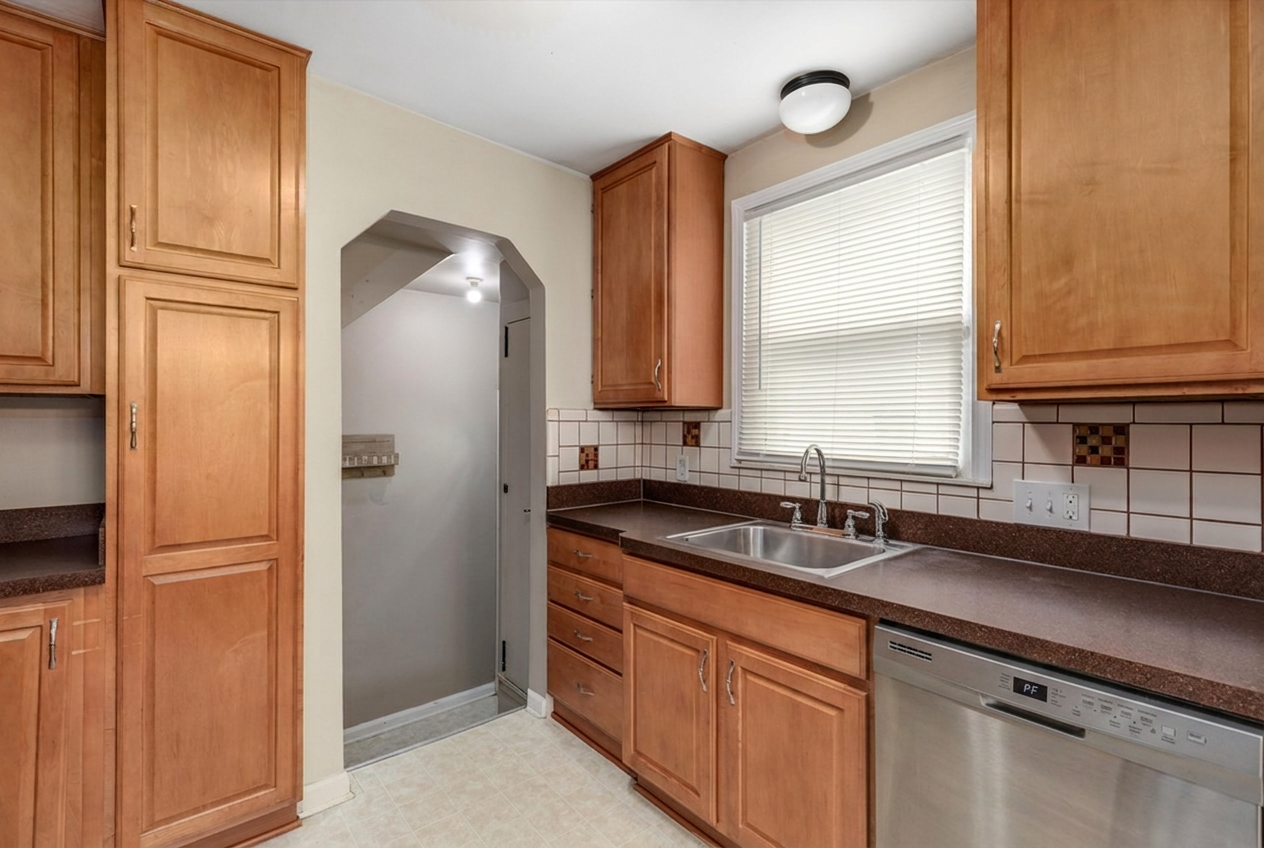 912 North Edison Avenue - Photo 4 of 31