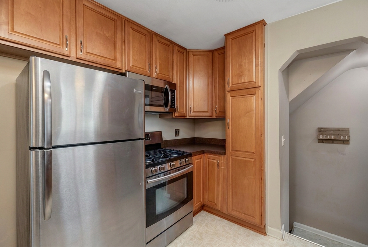 912 North Edison Avenue - Photo 5 of 31