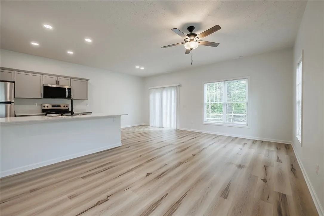 32 Durant Pl #A - Photo 2 of 7