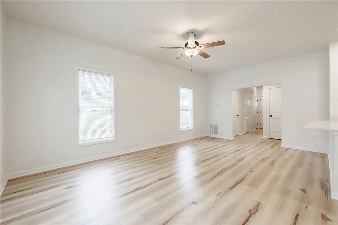 32 Durant Pl #A - Photo 6 of 7