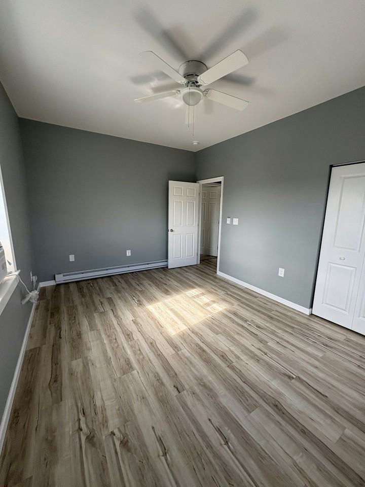 615 George Street - Photo 5 of 49