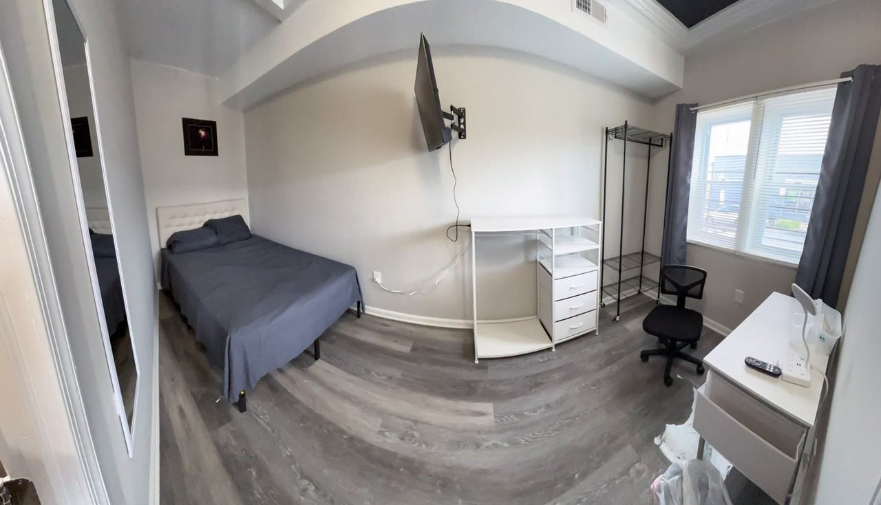 2512 East Monument Street - Photo 5 of 14