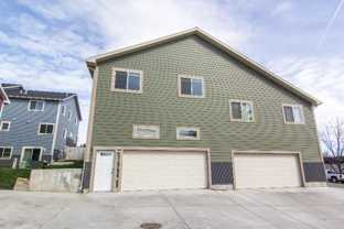 720 10th St W - Photo 1 of 1