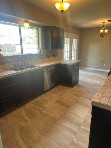 1115 Frances Dr - Photo 3 of 27