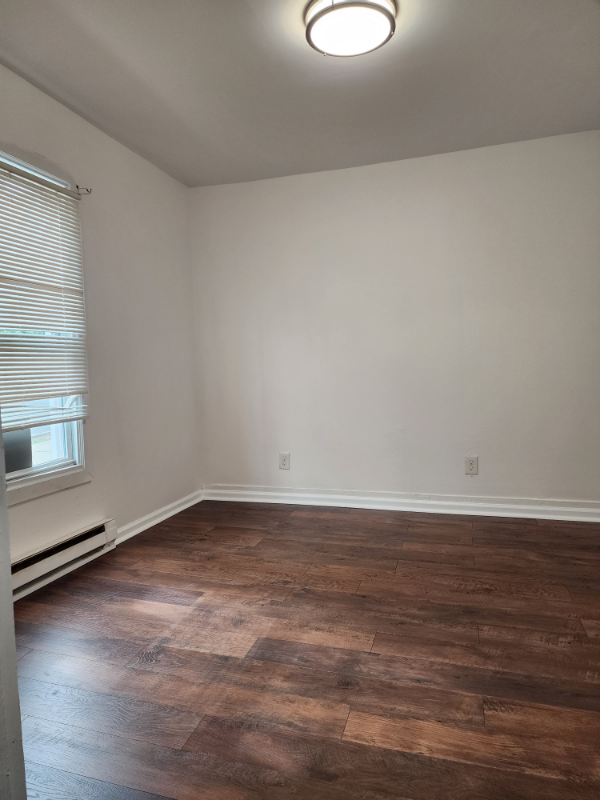 129 Willow St #1 - Photo 5 of 11