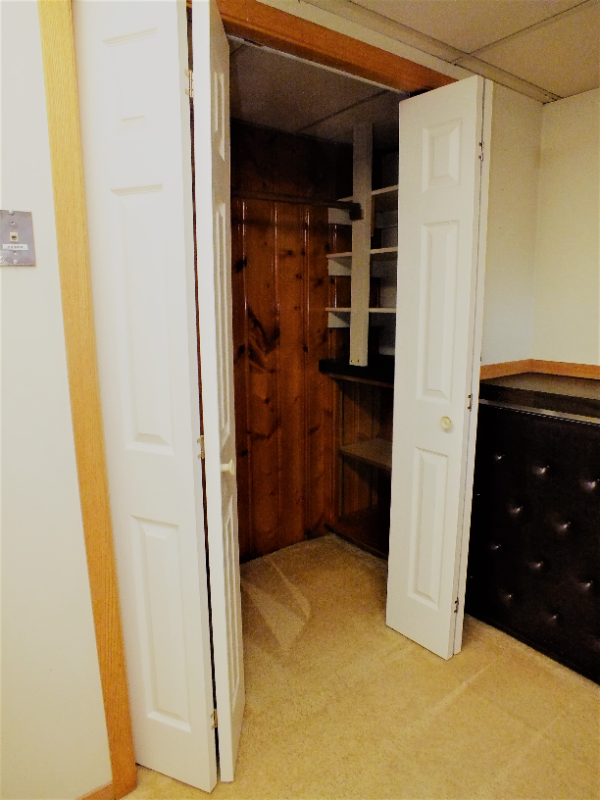 1601 W College St #3 - Photo 5 of 7