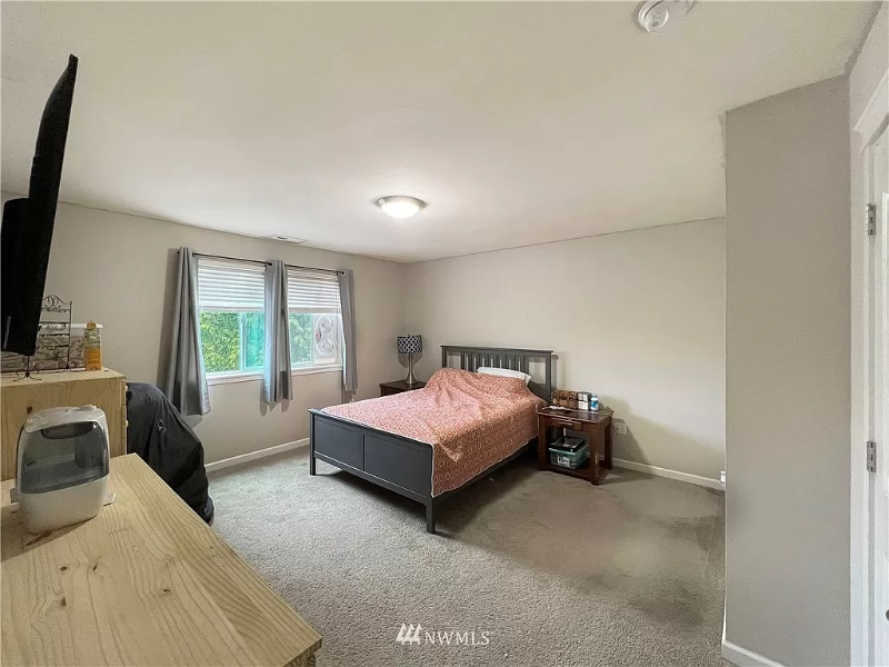 2102 Sw Nautical St - Photo 3 of 9
