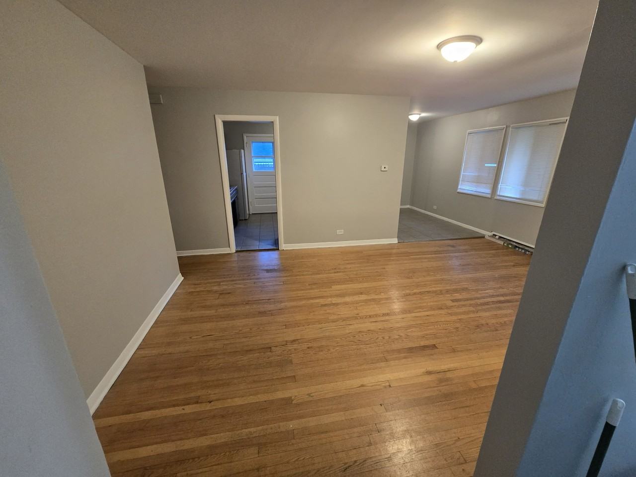15135 Woodlawn Ave #NA - Photo 4 of 13