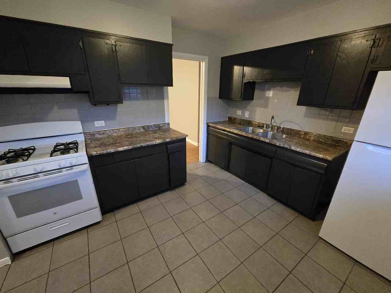 15135 Woodlawn Ave #NA - Photo 6 of 13