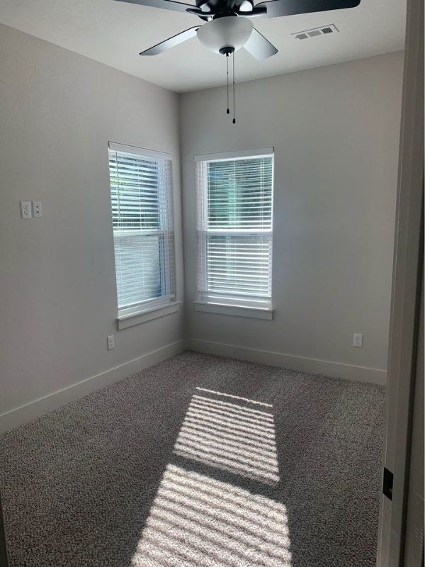 511 W Center St - Photo 6 of 11