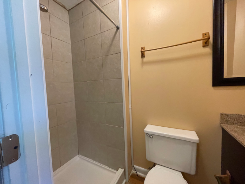 3083 Kelley Chapel Rd - Photo 3 of 7