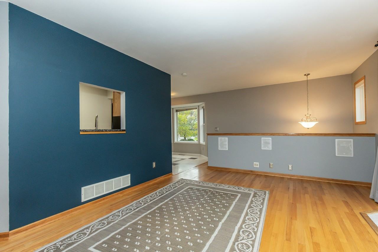 14266 Estates Ave - Photo 4 of 24