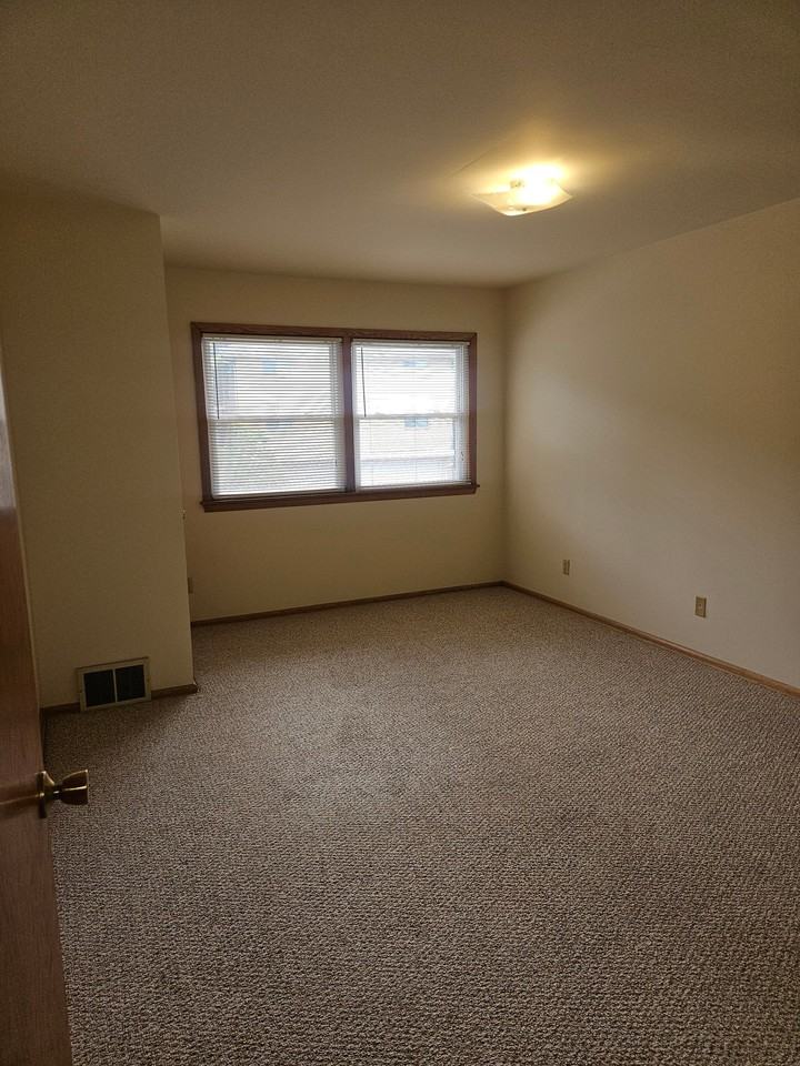 12106 W Bluemound Rd #23 - Photo 4 of 5