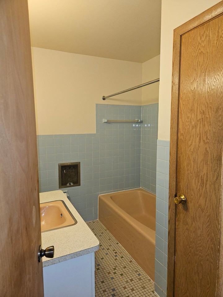 12106 W Bluemound Rd #23 - Photo 5 of 5