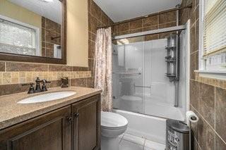 4 Red Maple Ct - Photo 5 of 20