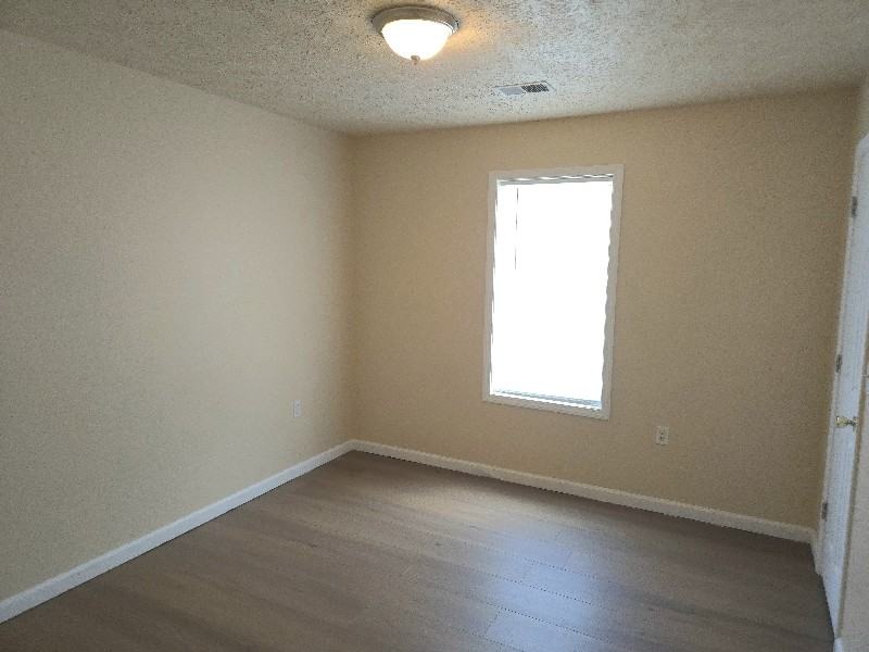 402 N 12th St - Photo 6 of 7