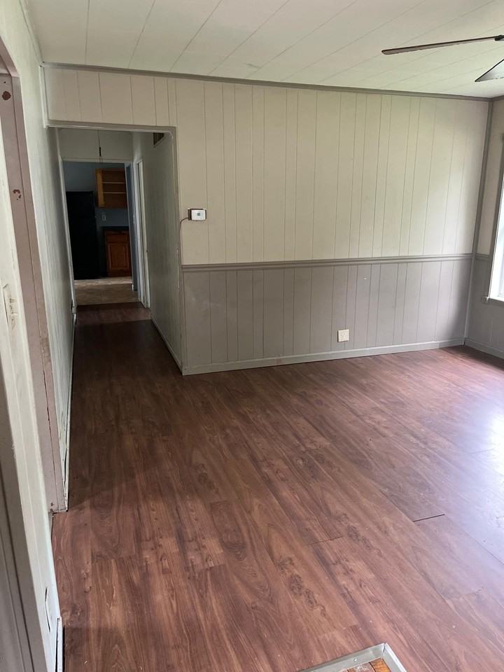 2827 S 13th St - Photo 2 of 5