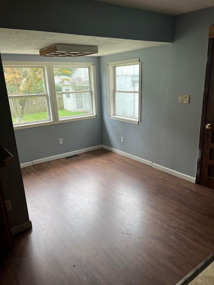 2827 S 13th St - Photo 5 of 5