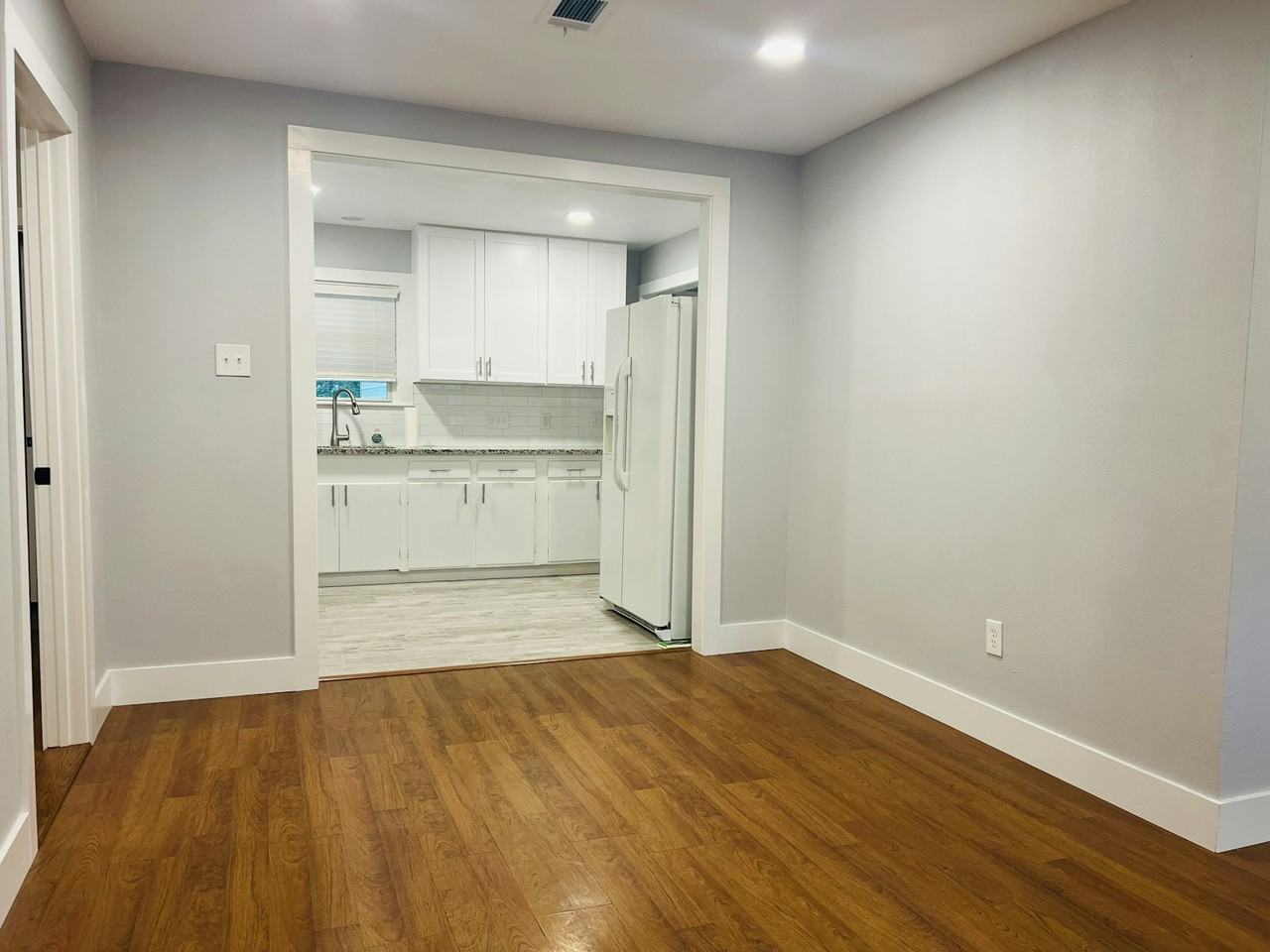 925 Cimarron St - Photo 5 of 29