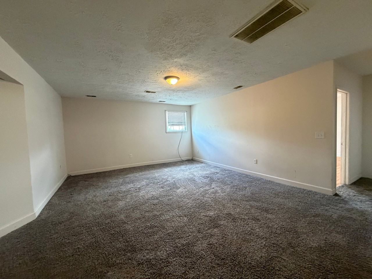 101 W Main St #A - Photo 5 of 8