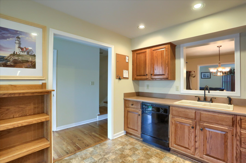 4083 Caissons Ct - Photo 6 of 13