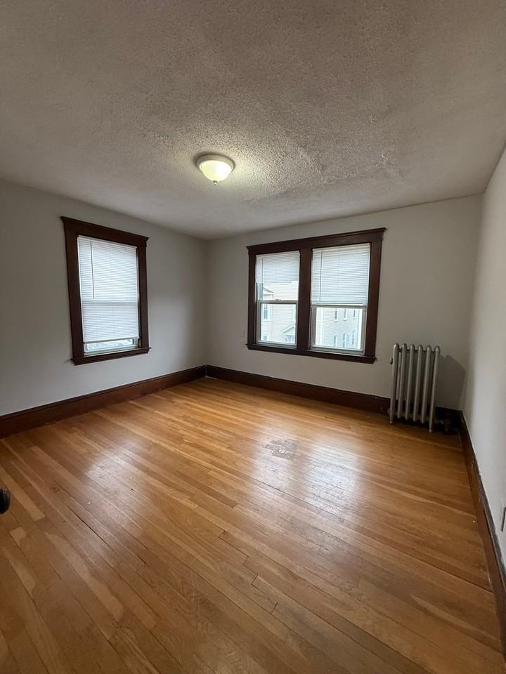 17 Bow St #2 - Photo 2 of 8