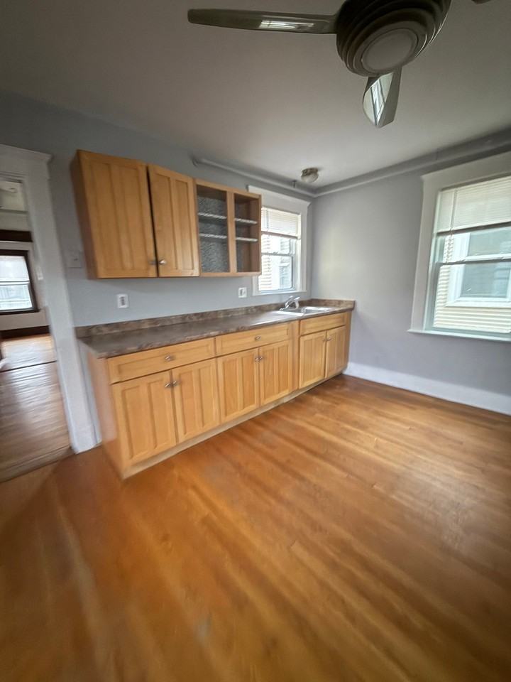 17 Bow St #2 - Photo 7 of 8