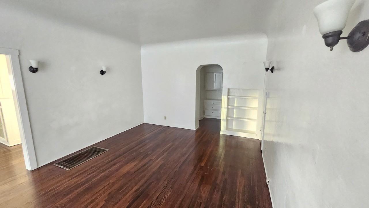 1425 Echo Park Ave #7 - Photo 3 of 8