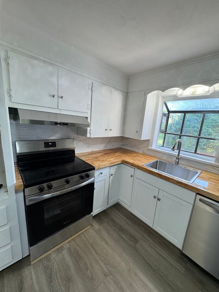 7036 W Canal Blvd - Photo 2 of 18