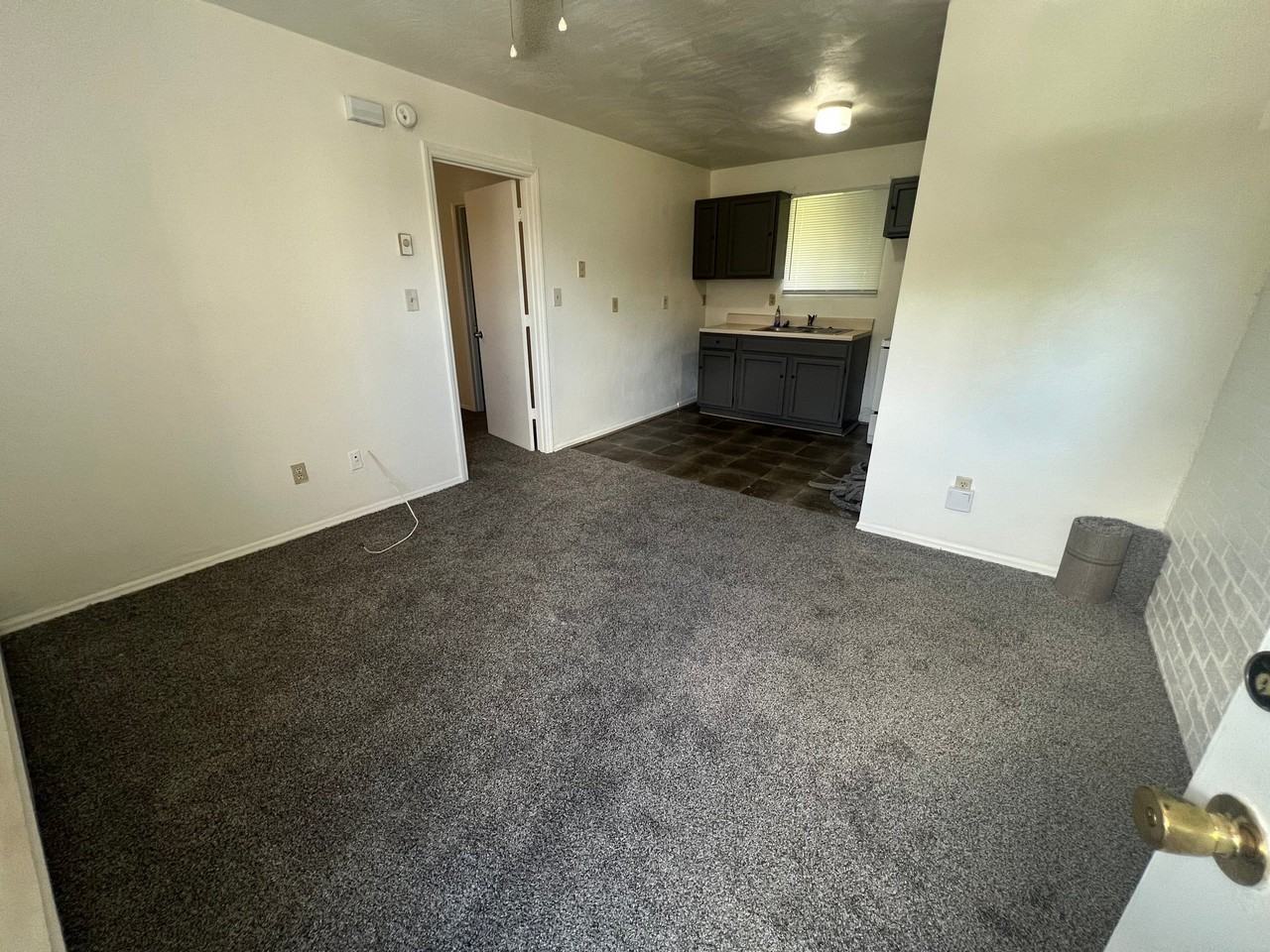 1416 Moorman Ave Nw #D - Photo 2 of 9