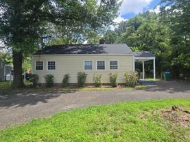 1025 Bradley Ln - Photo 1 of 1