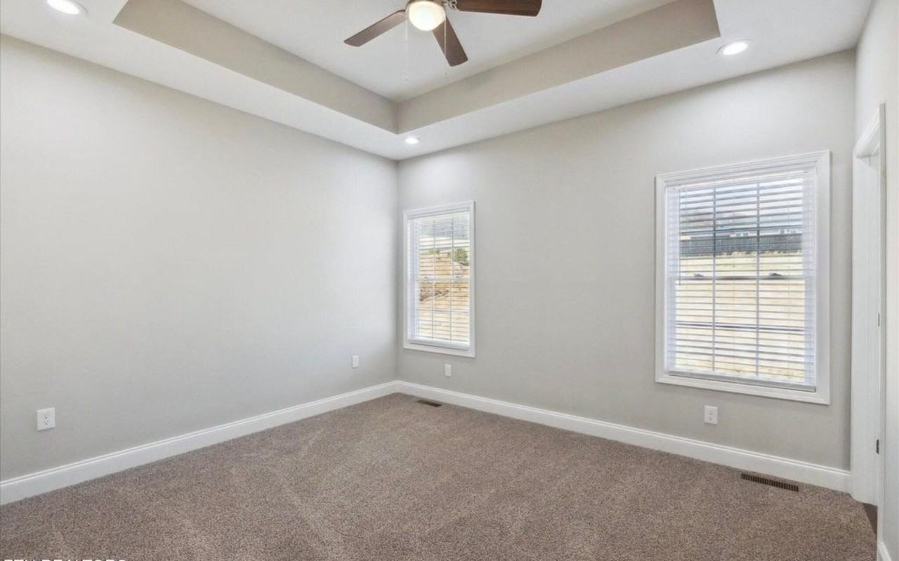416 Mcguire Rd - Photo 5 of 7