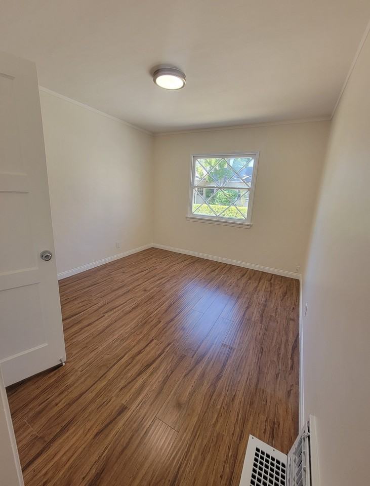 13626 Leadwell St #626L - Photo 7 of 17