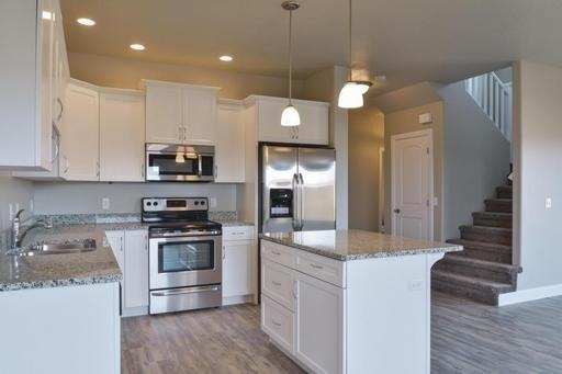 3947 Bella Vista Dr #1