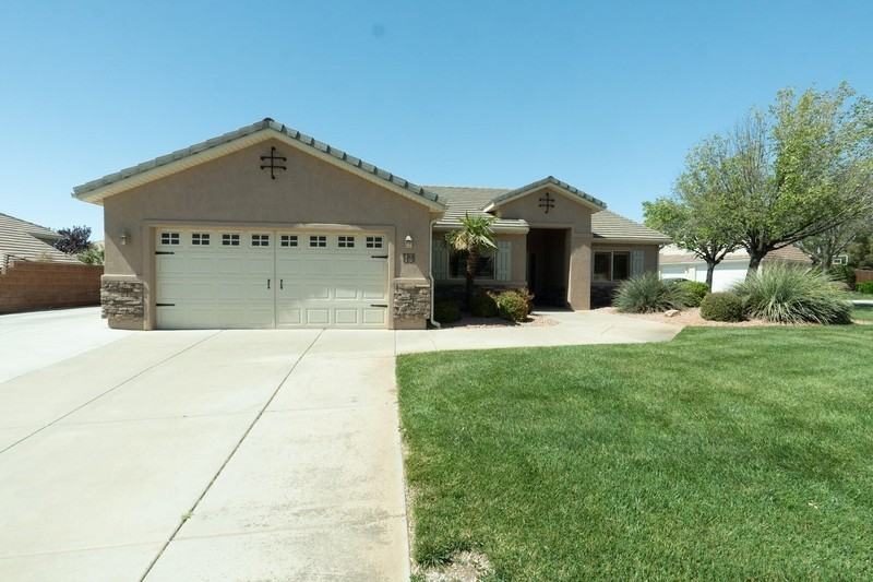 1630 Es - Photo 2 of 21