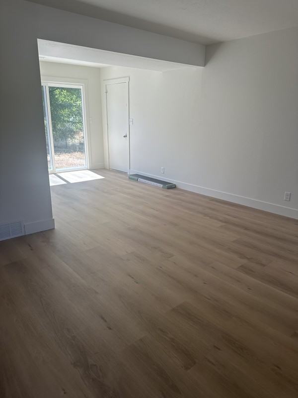 2704 E Creek Rd - Photo 3 of 22