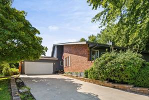 featured image of 235 Sw Seagull St
