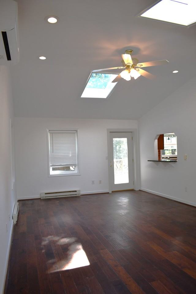 11601 Heron Dr