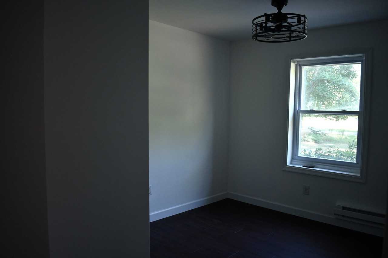 11601 Heron Dr - Photo 4 of 14