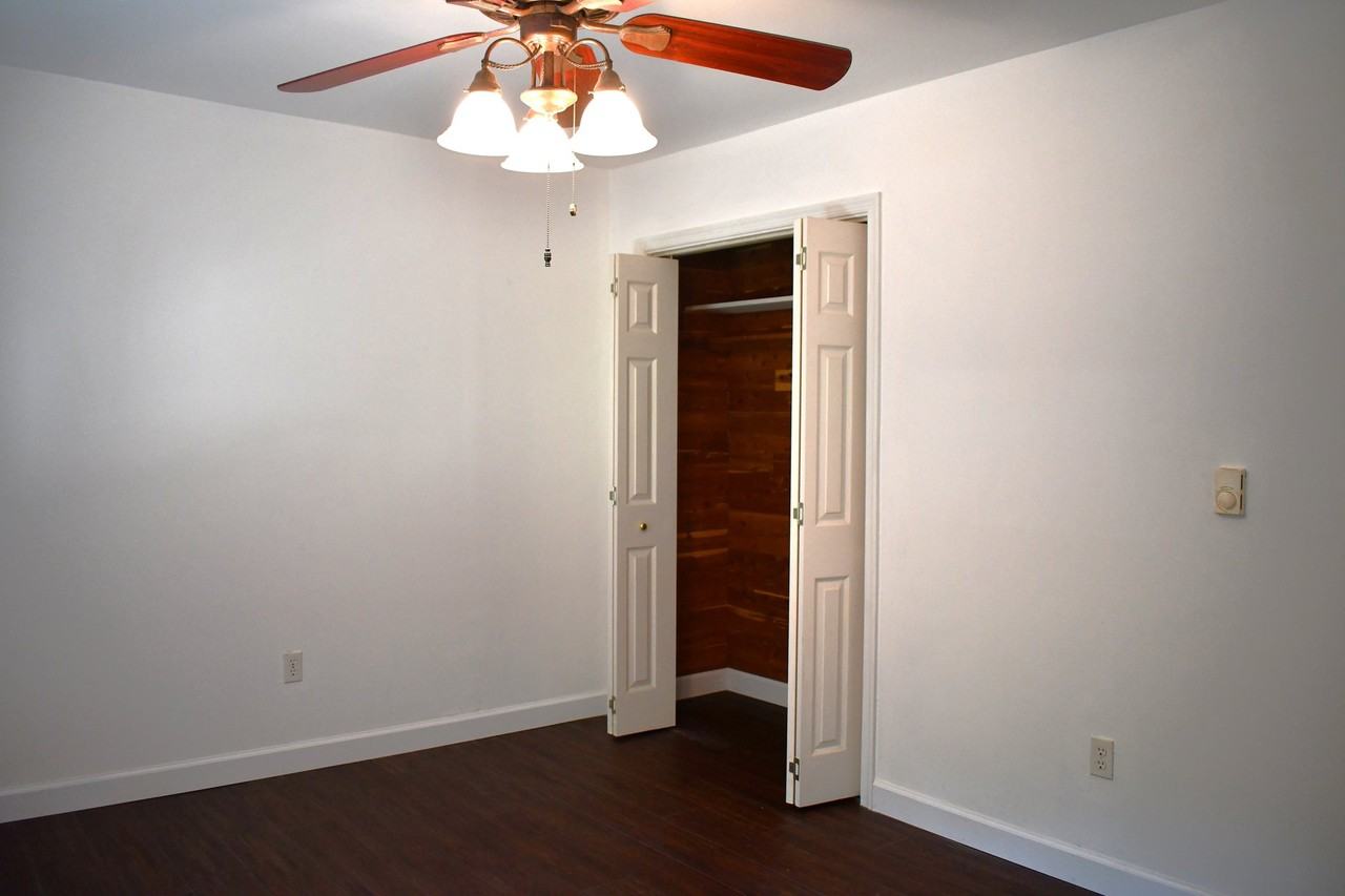 11601 Heron Dr - Photo 7 of 14