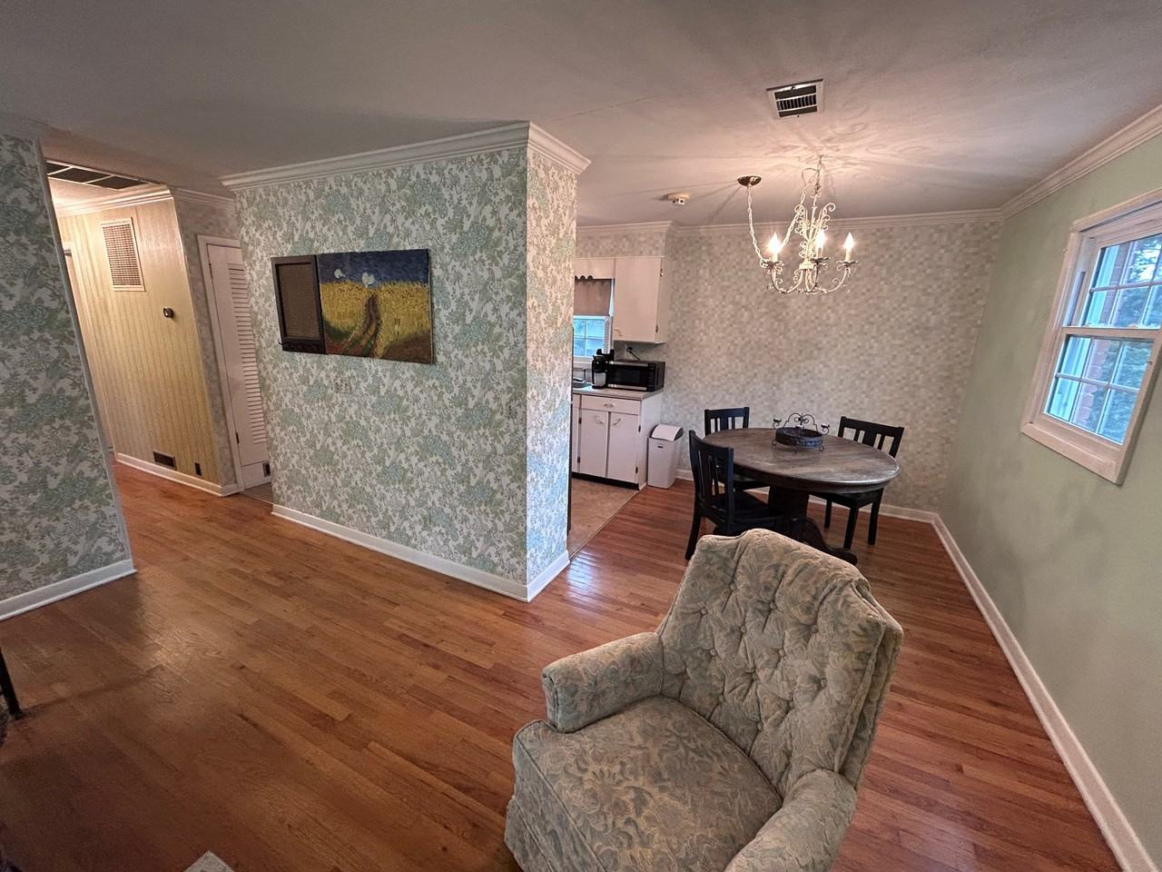412 Woods Ave #B - Photo 7 of 20