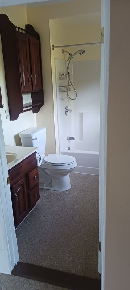 78 Elmwood Rd #2 - Photo 4 of 12