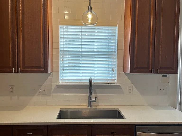 7850 Heaton Way - Photo 4 of 10