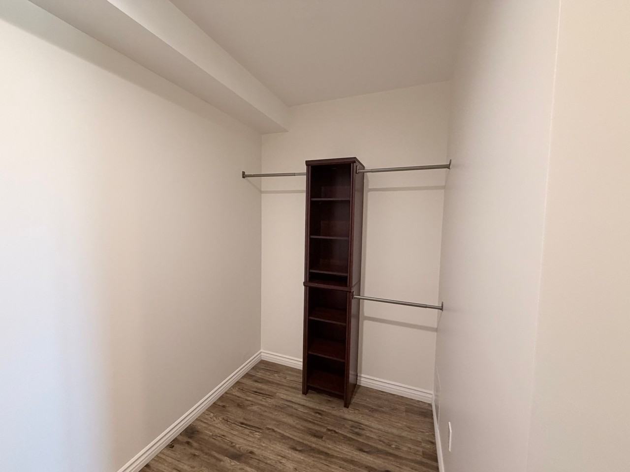 12405 Oxnard St #301 - Photo 7 of 12