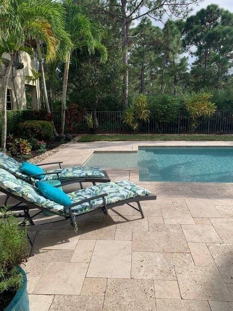 1136 Vintner Blvd - Photo 3 of 8