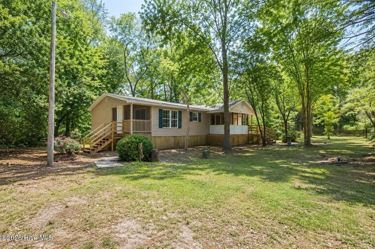 150 Jr Rd - Photo 2 of 16